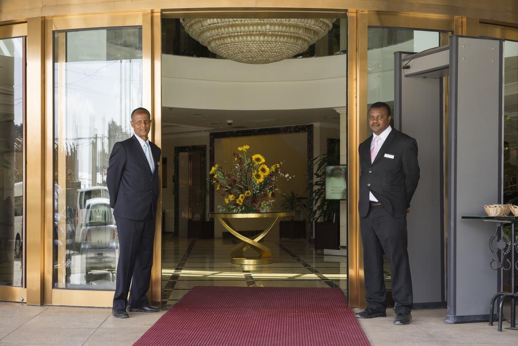 Golden Tulip Addis Ababa Hotel ภายนอก รูปภาพ